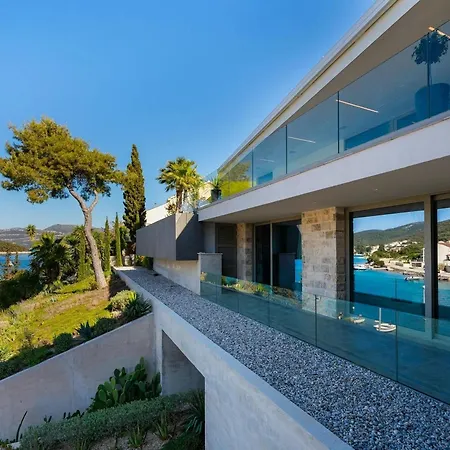 빌라 Moreska Seafront Infinity Pool 코츌라